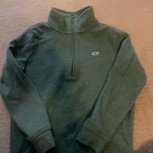 Youth vineyard vines pullover size 6